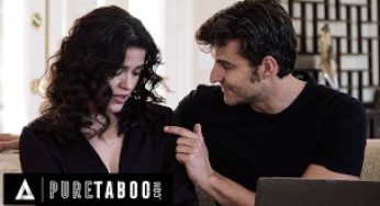 İş arkadaşına veren esmer sekreter pornosu