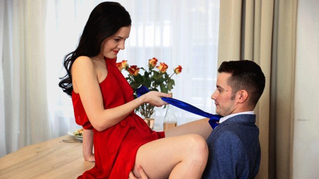 Romantik yemek konulu HD porno film izle